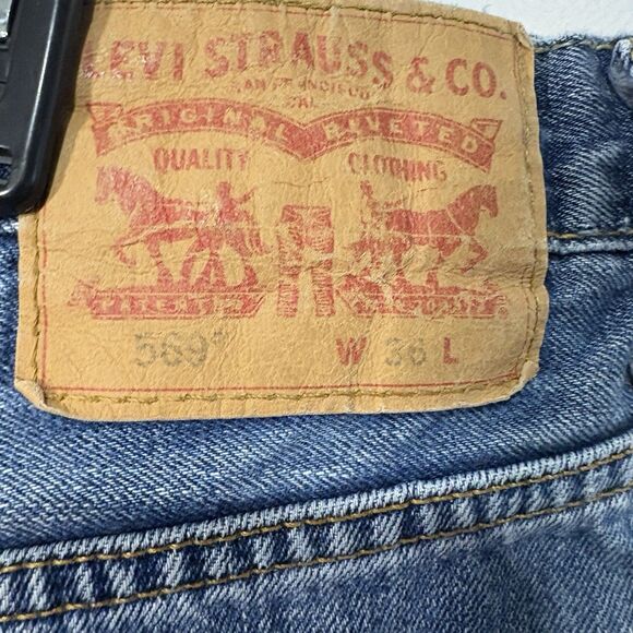 Levi’s 569 Jean Shorts Men 36 Relaxed Fit Denim Carpenter Skater Y2K - Picture 2 of 9